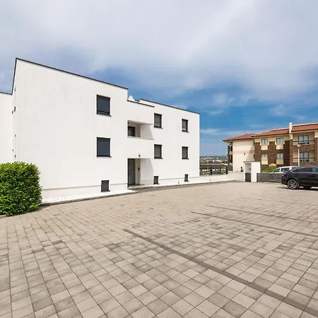 Casa Bella Apartamento *