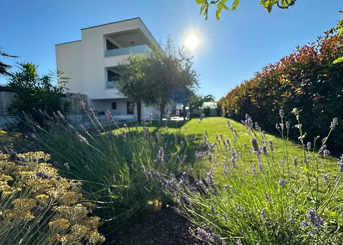 Casa Bella Apartment