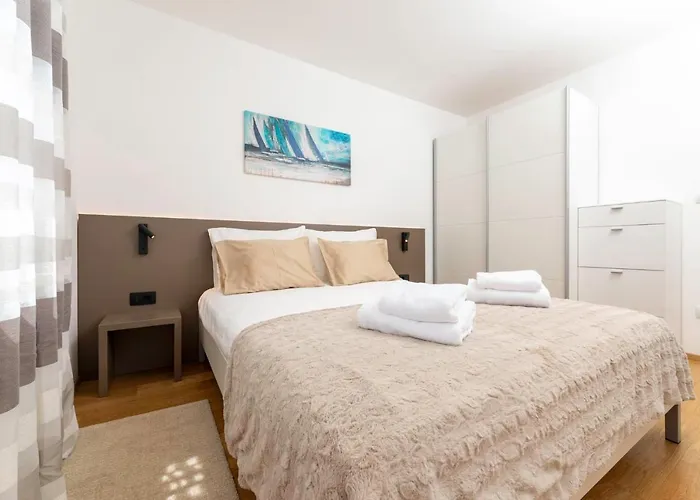 Casa Bella アパート マリンスカ